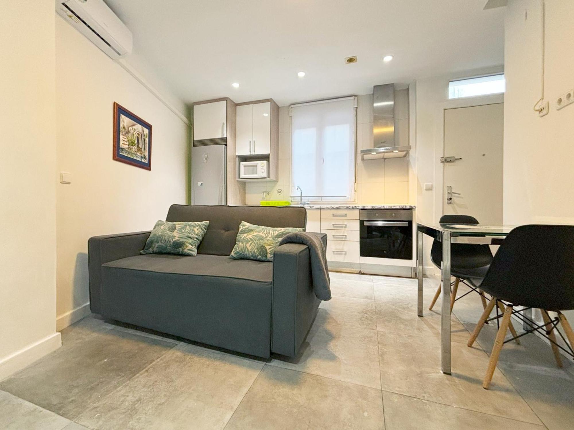 Bright, With A Patio And A Good Area Appartement Madrid